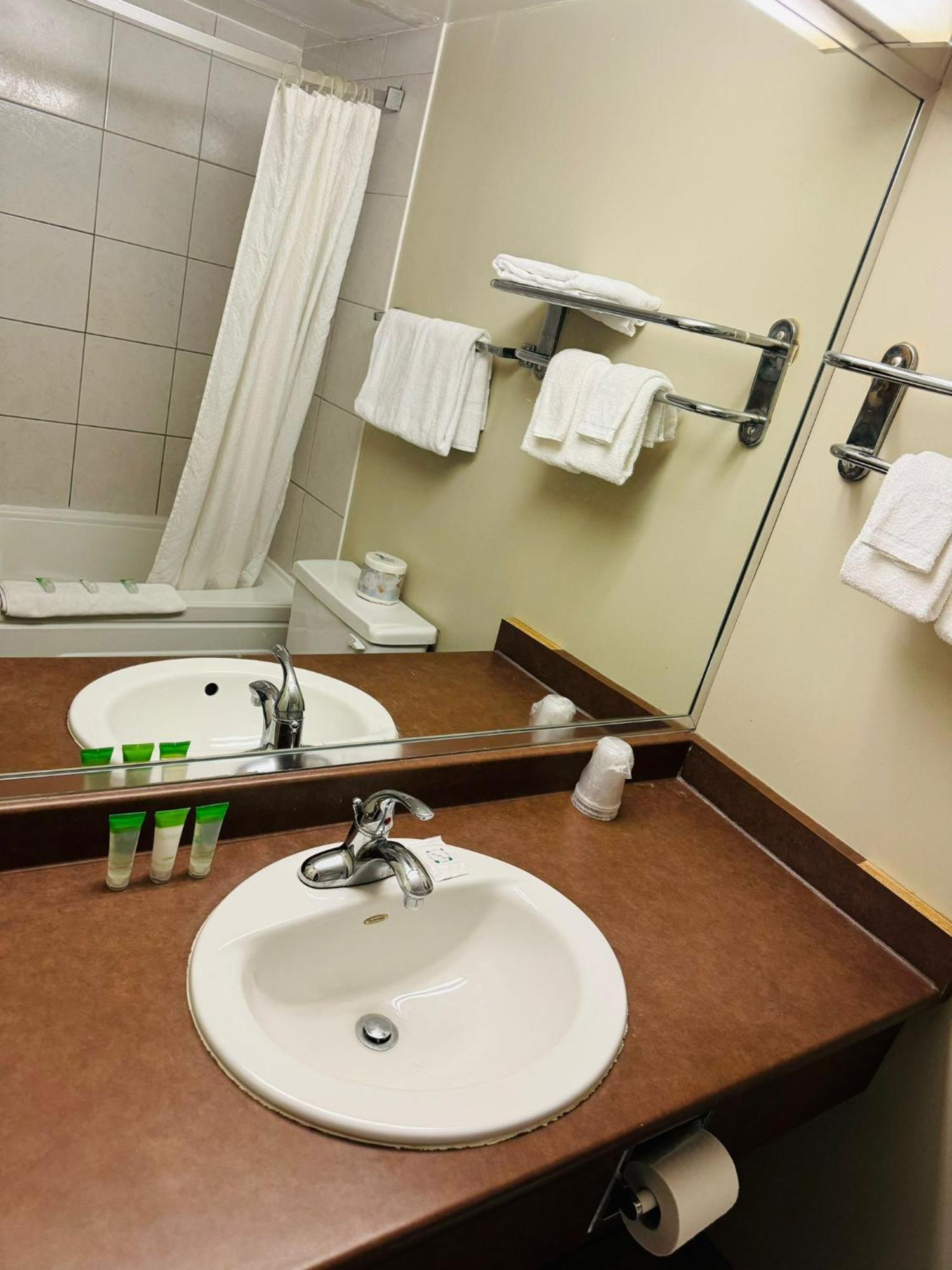 Silver Crest Lodge Grande Prairie Eksteriør billede